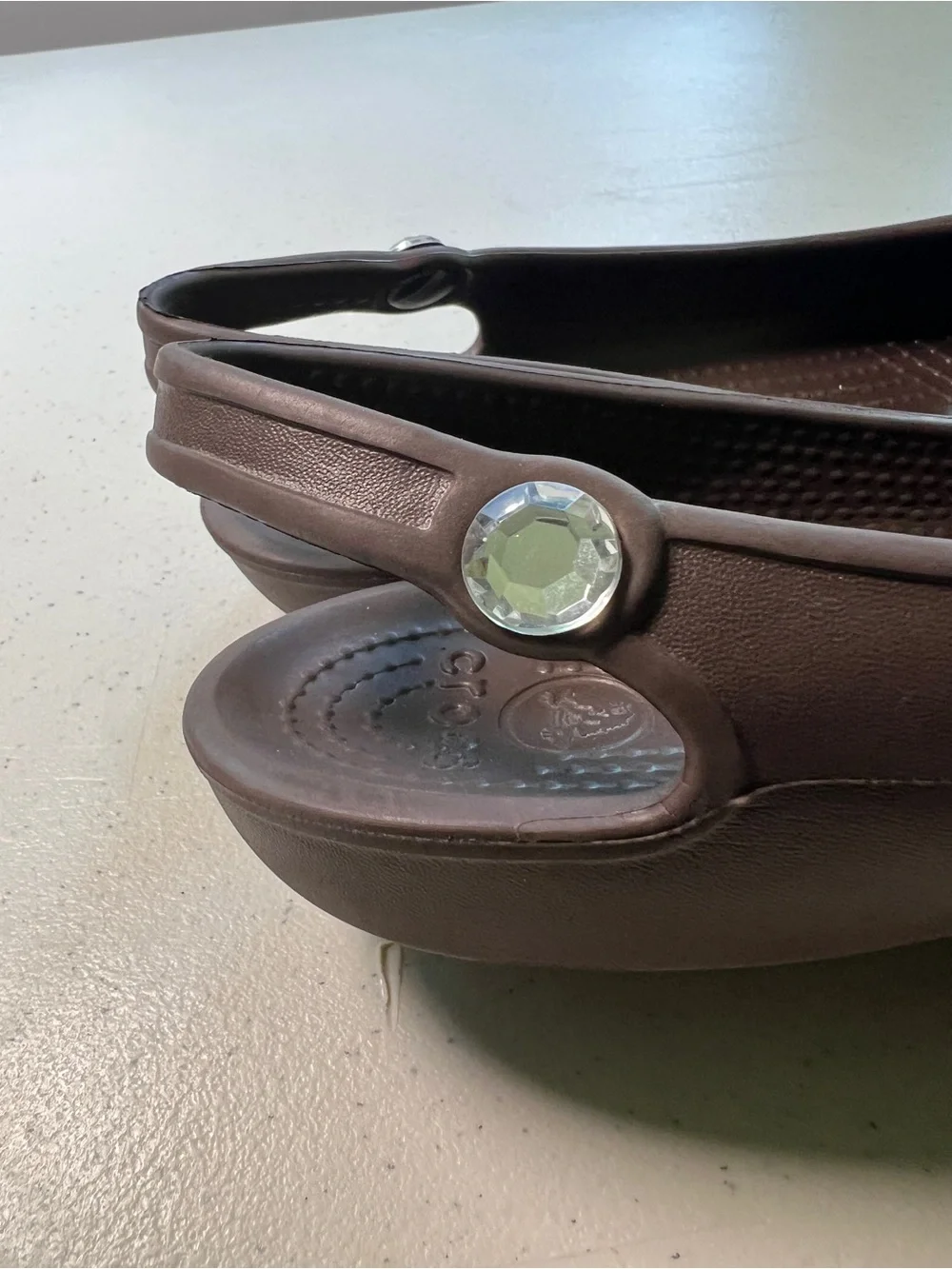 CROCS Women’s ”Jayna Sling Back” Size 7 Solid Black w/Rhinestone on Strap EUC